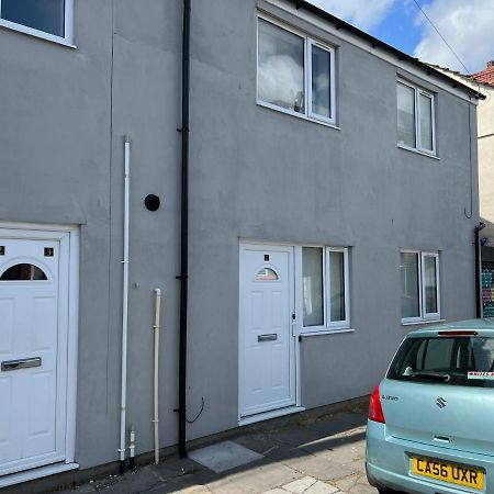 A Spacious Flat Cardiff Exterior foto